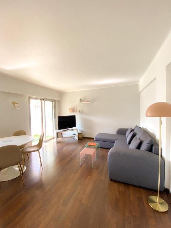 Superb Apartment In Cannes With Magnificent View ! 3 Avenue Montrose, 06400 Cannes