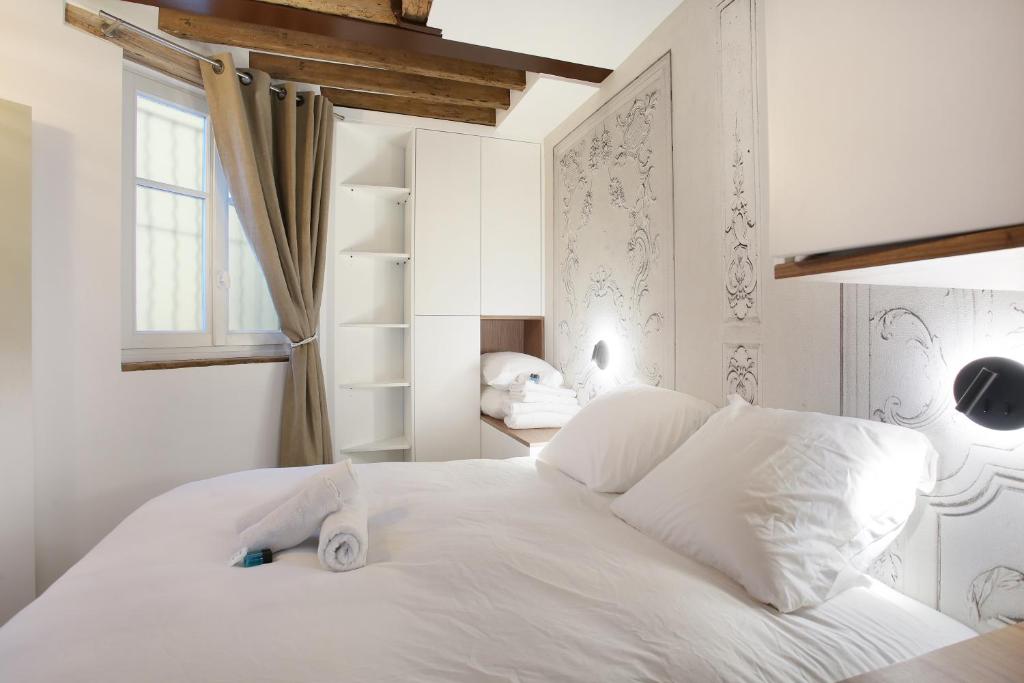Superb apartment Place des Vosges Le Marais (Charles V) 9 Rue Charles V, 75004 Paris