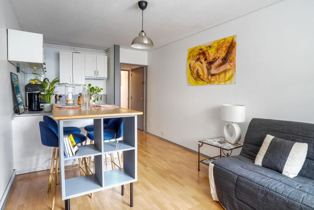 Appartement Superb apartment with parking & terrace in Bordeaux center - Welkeys 68 Rue des Sablières 33800 Bordeaux