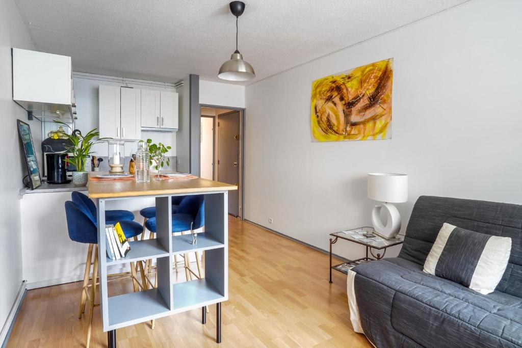 Superb apartment with parking & terrace in Bordeaux center - Welkeys 68 Rue des Sablières, 33800 Bordeaux