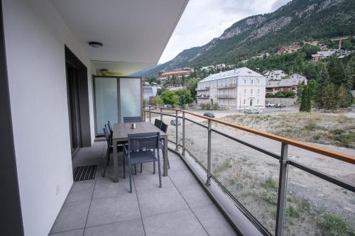 SUPERB apt with BALCONY in BRIANÇON