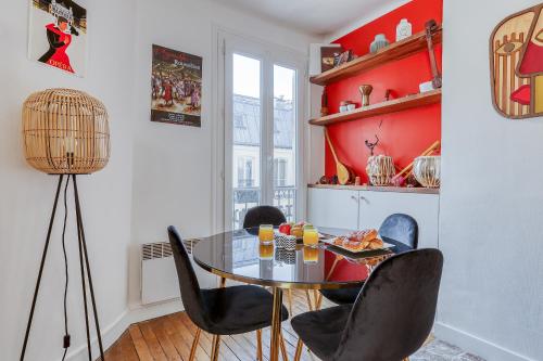 Superb Branded New flat of 50sqm -Heart of Paris 9