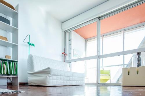 Superb Bright Accommodation Near The Marina