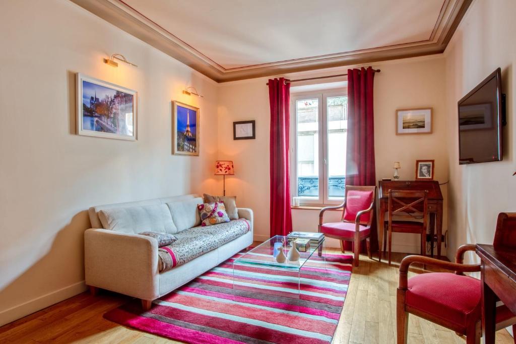 Appartement Superb & calm flat near Champs Elysées in Paris - Welkeys 10 cité Ferembach 75017 Paris