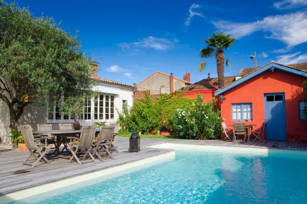 Superb calm studio nearby the Eiffel Tower - Welkeys