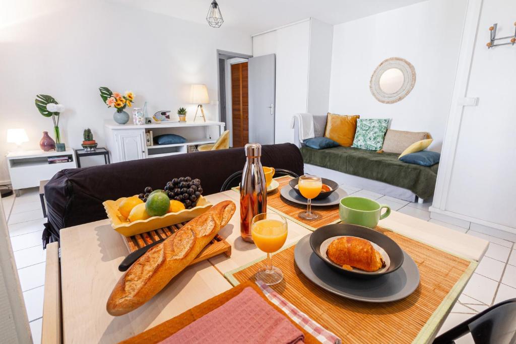 Superb duplex of 140m2 45m2 of terrace by Keeper 13006 Marseille