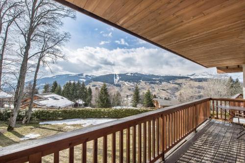 Superb duplex with terrace in a calm chalet in Megève - Welkeys
