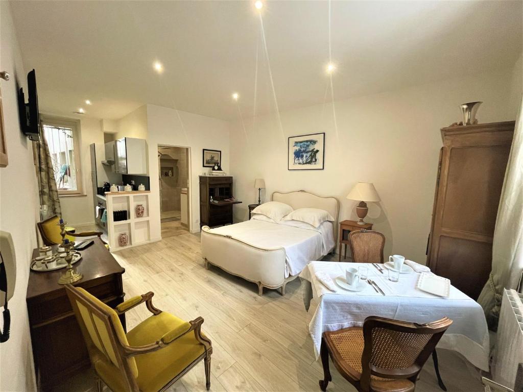 Superb flat near the beach in Antibes