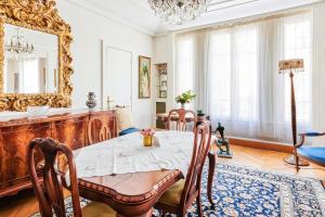 Superb flat two steps away from Porte Maillot in Paris - Welkeys