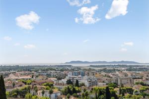 Superb flat with sea view in the former Hyères Grand Hotel - Welkeys