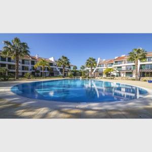 Superb, relaxing and tranquil 3 bed Apartment in Central Algarve