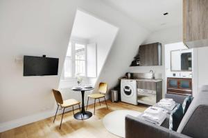 Superb Studio-2P- Arc de Triomphe Porte Maillot 51