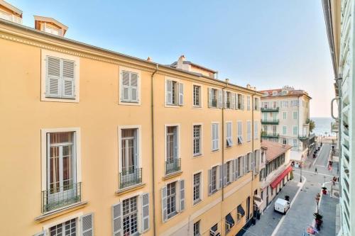Superb Studio in Old Nice 2min walk from the beach