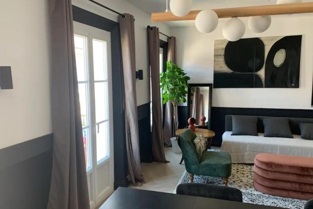 Appartement Superb T2 center Old Port Festivals 24 Rue Georges Clemenceau 06400 Cannes