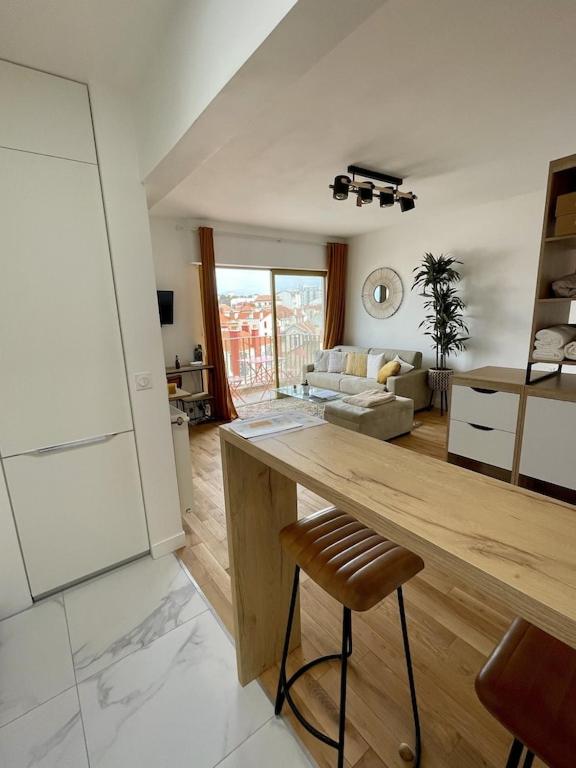 Appartement Superb top floor studio, Biarritz center. 54 Avenue Edouard VII 64200 Biarritz