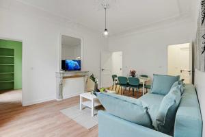 Superb typical Parisian apartment - 3BR8P - Reaumur