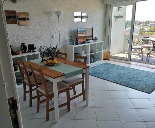 Superb view over Cascais and the Ocean, with wonderful balcony