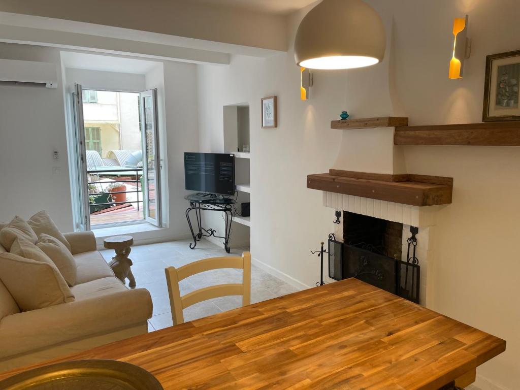Superbe 2 pièces avec grande terrasse, classé ***