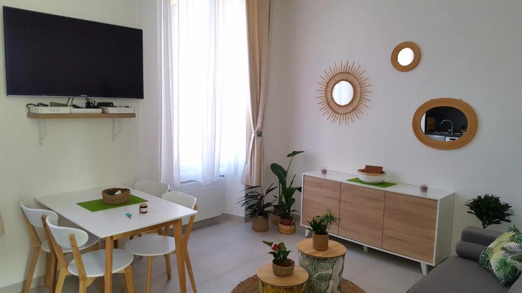 Appartement Superbe 2 pièces neuf à 100m de la plage 5 Avenue Cernuschi 06500 Menton