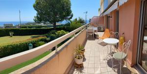Superbe 2P vue mer, ensoleillé, piscine