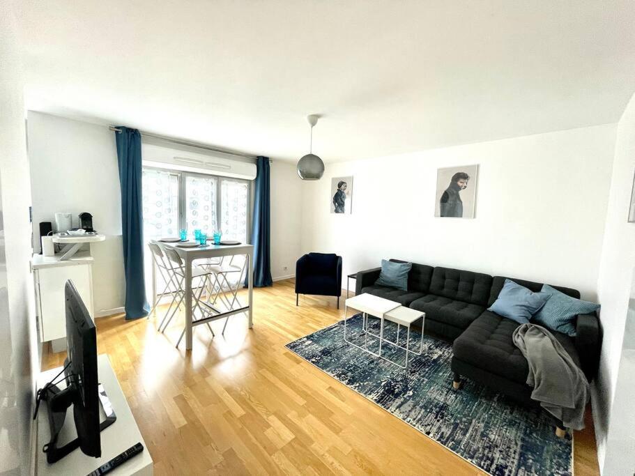 Appartement Superbe 3 PIECES face gare TGV / RER de Massy 2 bis Rue Winston Churchill 91300 Massy