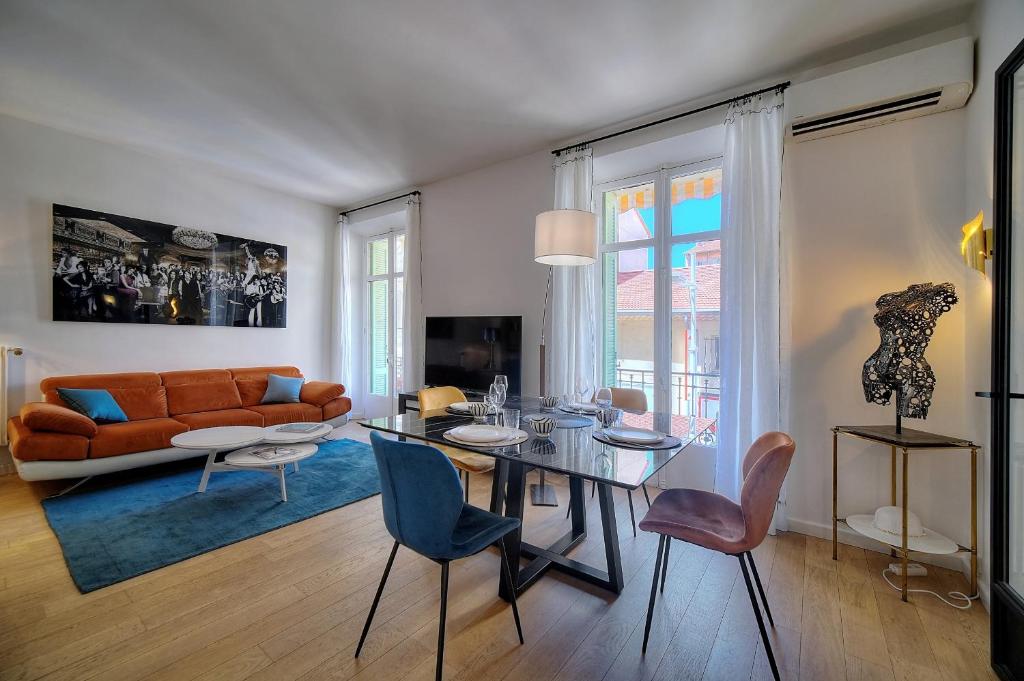 Appartement Superbe 3 pieces Moderne et tres Central A2B233 Jean de Riouffe, 10 06400 Cannes