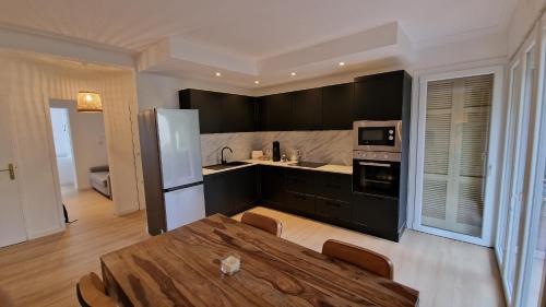 superbe apartment close croisette kha5