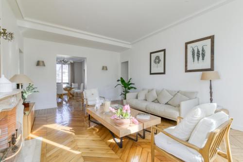 Superbe appart de 129m2, 3 ch-Neuilly 2 min Paris