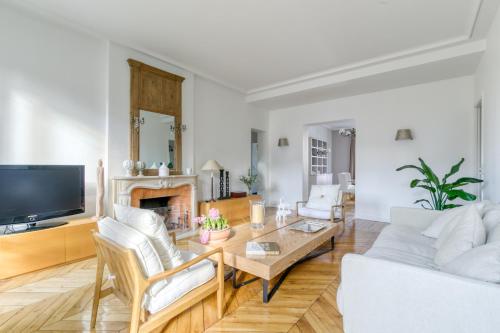 Superbe appart de 129m2, 3 ch-Neuilly 2 min Paris