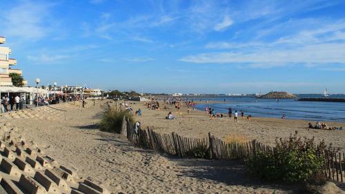 Superbe appart en résidence à 300 m de la plage.