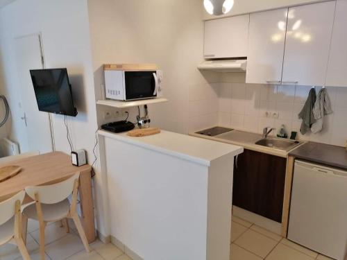 • Superbe appartement 2 à 4 personnes de 33m² en rez-de-chaussée •