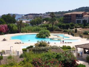 Superbe appartement 2 chambres piscine et plage