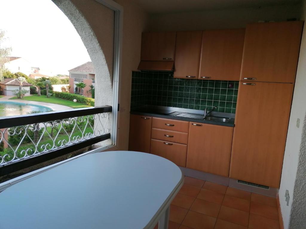 SUPERBE APPARTEMENT 2 PIECES A 200 METRES GARE