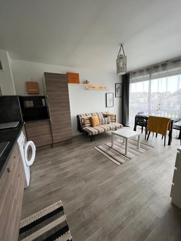 Superbe appartement à 100m de la plage 39 bâtiment A 24 Rue du Docteur Sicard, 14640 Villers-sur-Mer