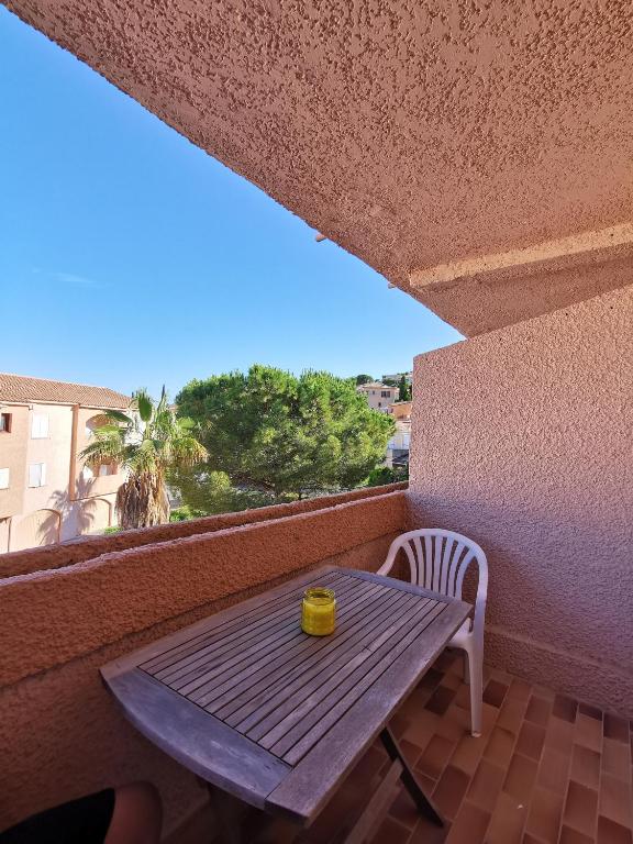 Appartement Superbe appartement à deux pas des plages 205 Chemin du Hameau- Les Jardins d'Hélios Bâtiment A 83320 Carqueiranne