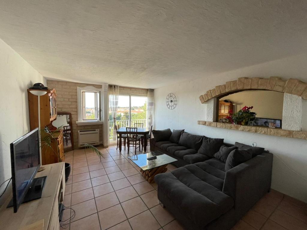 Superbe appartement au cœur du port du Cap d'Agde Appartement 325, bâtiment A 85 Avenue des Sergents, 34300 Le Cap d\'Agde