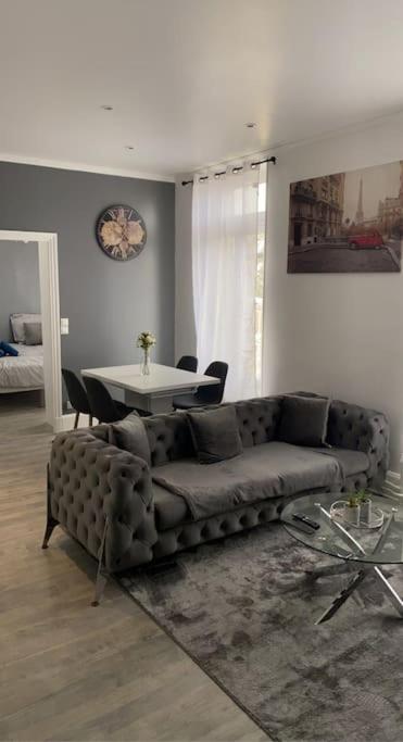 Appartement Superbe appartement au centre ville d’Auxerre 34 Avenue de la Puisaye 89000 Auxerre