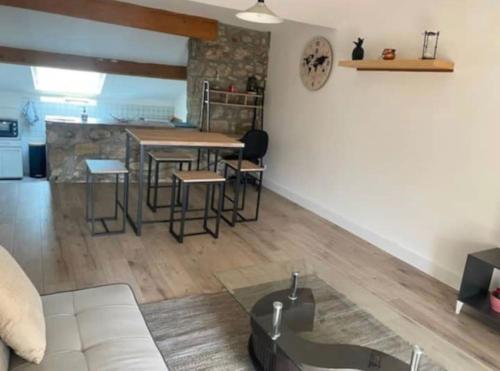 Superbe appartement au château d’Aubenas
