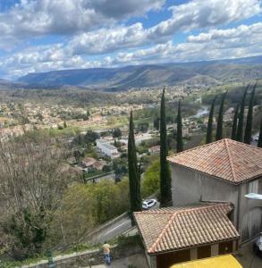 Superbe appartement au château d’Aubenas