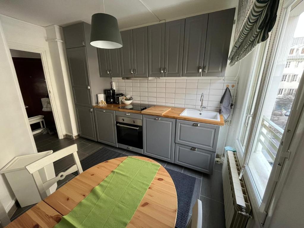 Superbe appartement au hypercentre de Chambéry 7 Rue Favre, 73000 Chambéry