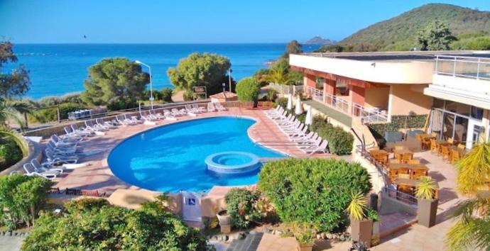 Superbe appartement aux Orres 1800, six couchages 05200 Les Orres