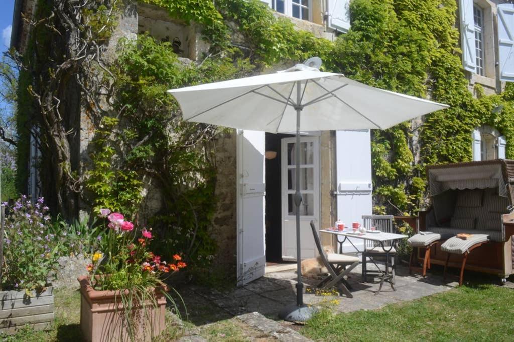 Superbe appartement avec 2 Chambres - 9 Personnes - Parking Privé 26600 Tournon-sur-Rhône