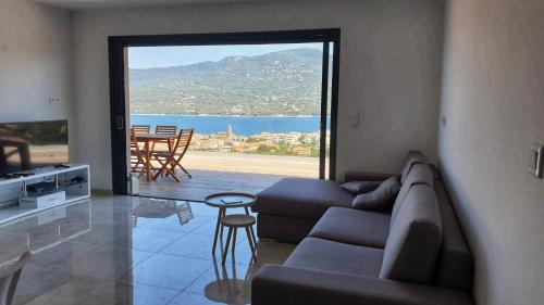 Superbe appartement avec 3 chambres vue mer