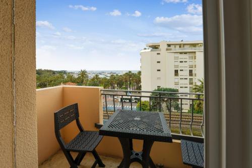 Superbe appartement avec balcon et belle vue sur la mer - Cannes - Welkeys
