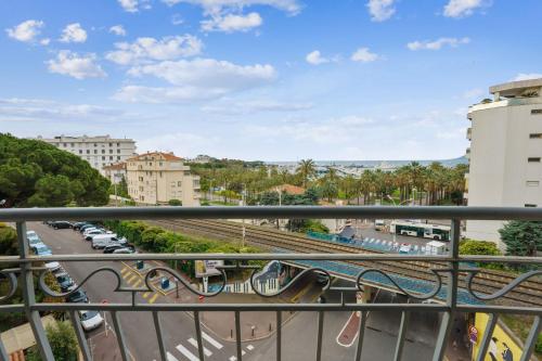 Superbe appartement avec balcon et belle vue sur la mer - Cannes - Welkeys