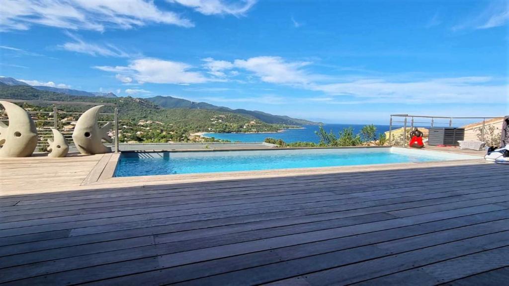 Superbe appartement avec balcon et parking gratuit