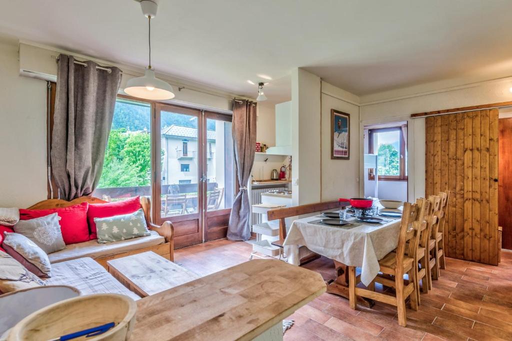 Superbe appartement avec balcon proche Mont Blanc - Chamonix - Welkeys 379 Rte Couttet Champion, 74400 Chamonix-Mont-Blanc