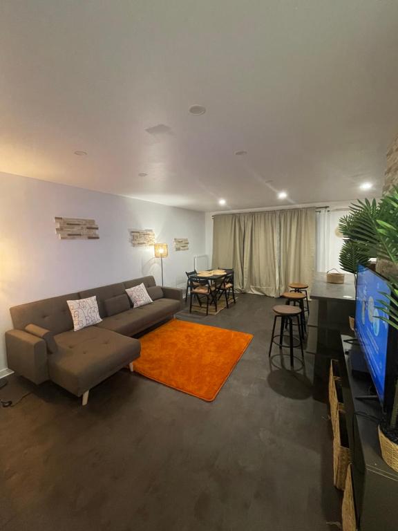 Superbe appartement avec boxe proche de paris 4 Rue Robert Desnos, 93380 Pierrefitte-sur-Seine