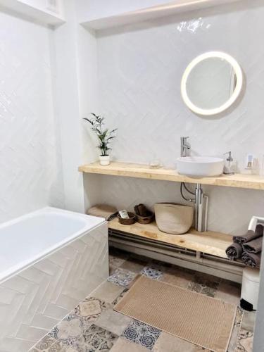 Superbe appartement avec cheminée.