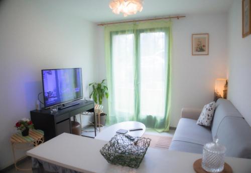 Superbe appartement avec parking prive et entrée autonome
